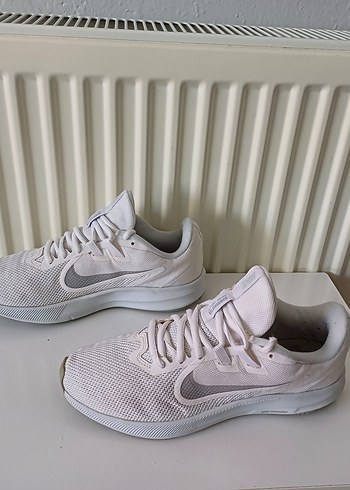 39 Beden beyaz Renk Nike Beyaz Kadın Spor Ayakkabısı