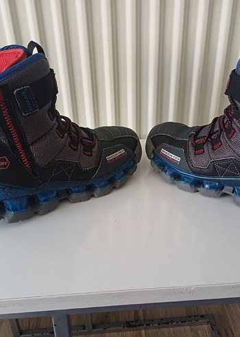 33 Beden gri Renk SKECHERS Gri Erkek Çocuk Street Wear Botları