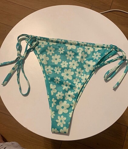 Brezilya bikini altı