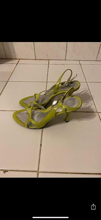 Nine West Nine west