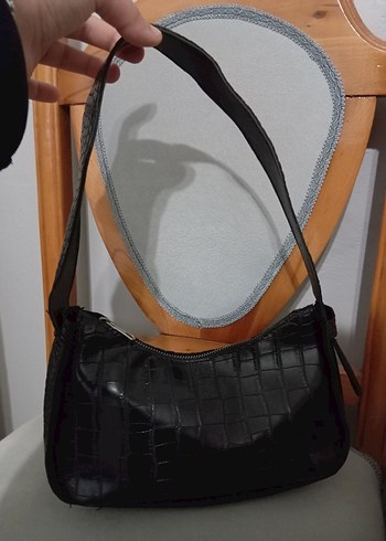 Kemer Detaylı Siyah Yılan Desenli Deri Çanta - Görsel 4