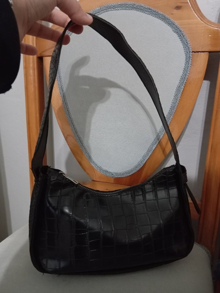 Kemer Detaylı Siyah Yılan Desenli Deri Çanta - Görsel 4