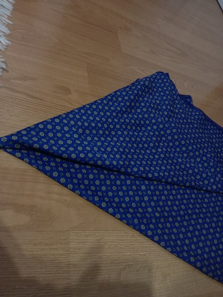 Mavi Parlak kadın şal - Görsel 2