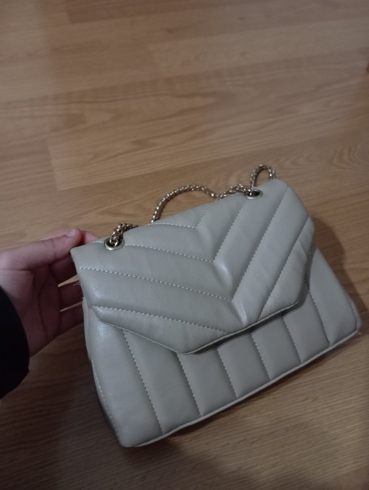 Zincir Detaylı Bej Deri Kadın Çanta - Görsel 2