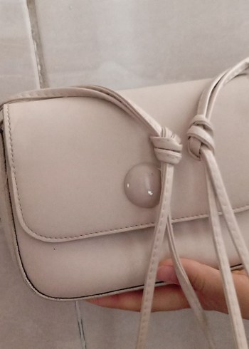 Zara Bej Minimalist Tokalı Deri Kadın Çanta