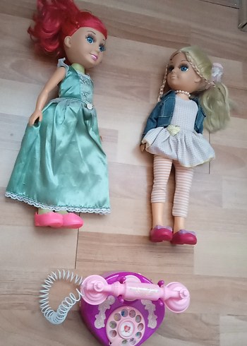 Pastel renkli oyuncak bebekler ve pembe oyuncak telefon - Görsel 3