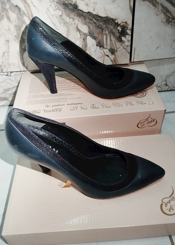 Siyah Kemerli Yılan Desenli Stiletto - Görsel 2