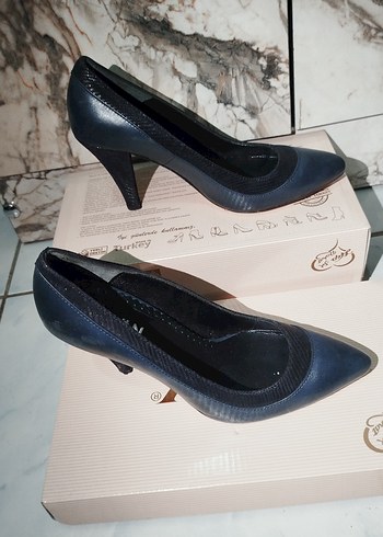 Siyah Kemerli Yılan Desenli Stiletto - Görsel 3