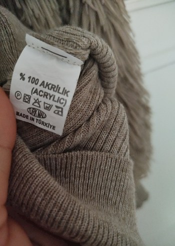 Kürk Detaylı Bej Boğazlı Triko Kazak - Görsel 3