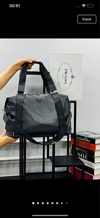 Prada Kol Çantası