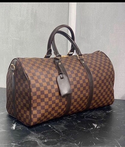 Louis Vuitton Seyahat Çantası