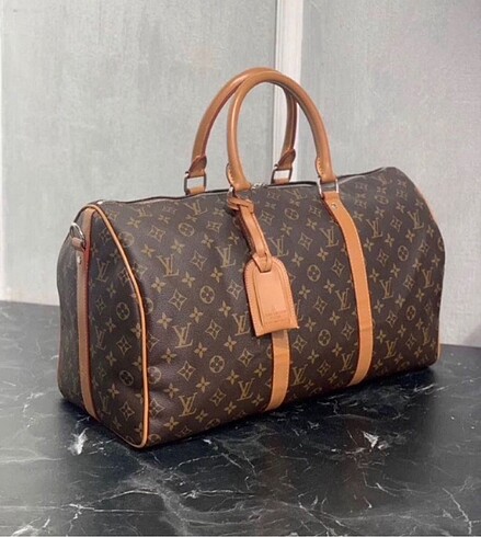 Louis Vuitton Seyahat Çantası
