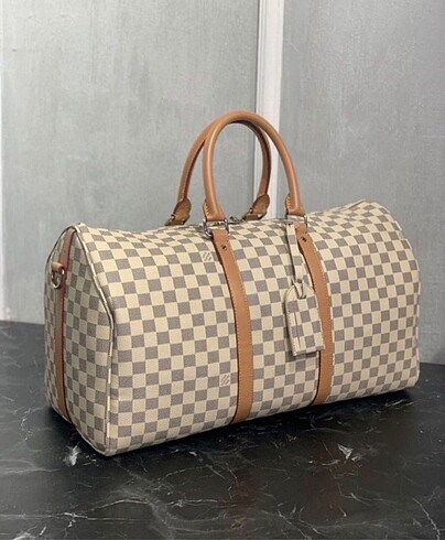 Louis Vuitton Seyahat Çantası