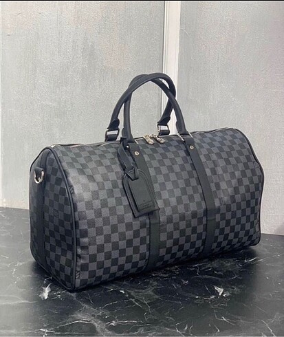Louis Vuitton Seyahat Çantası