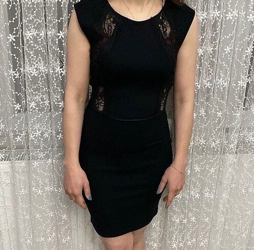 Kısa gece elbisesi ve abiye