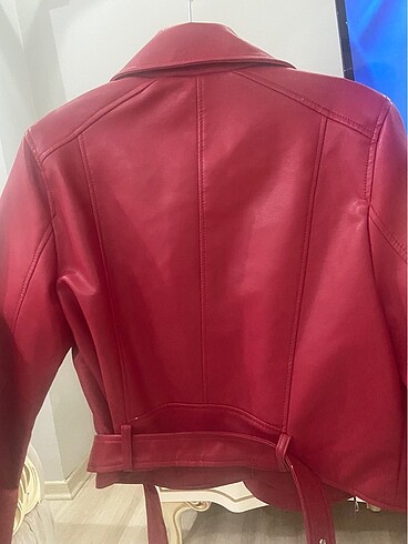 m Beden PULL&BEAR kırmızı deri ceket