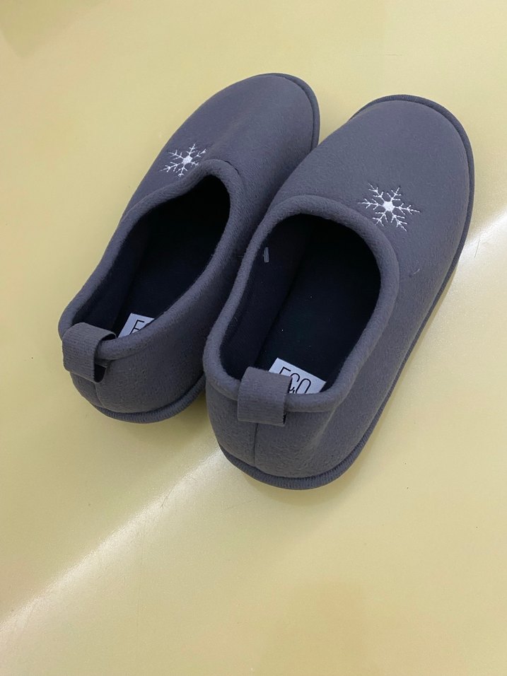 Sıfır eco slip marka erkek ev ayakkabısı 41-42 no - Görsel 2