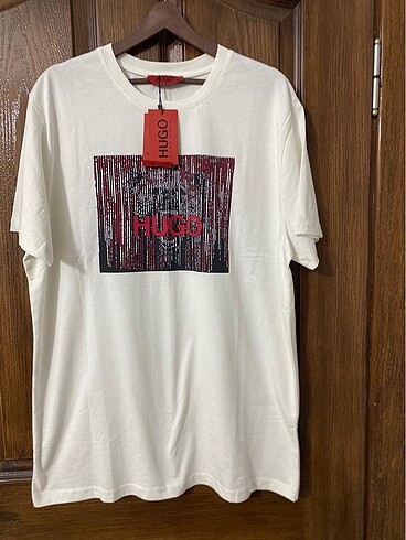 Sıfır hugo boss marka erkek tişört xl beden