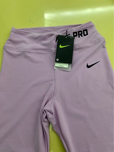 m Beden mor Renk Sıfır nike marka bayan tayt şort m beden