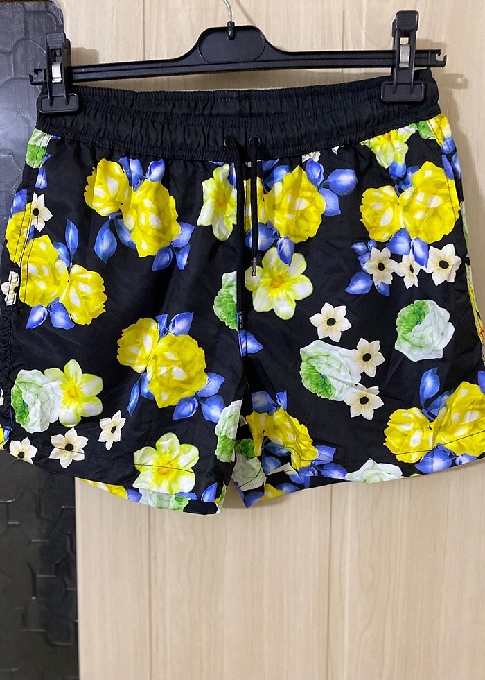 Sıfır dsouared2 marka erkek şort mayo m beden - Görsel 3