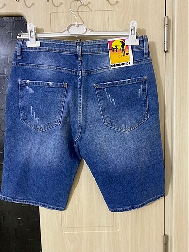DSquared2 Sıfır dsouared2 marka erkek kot şort 48 beden
