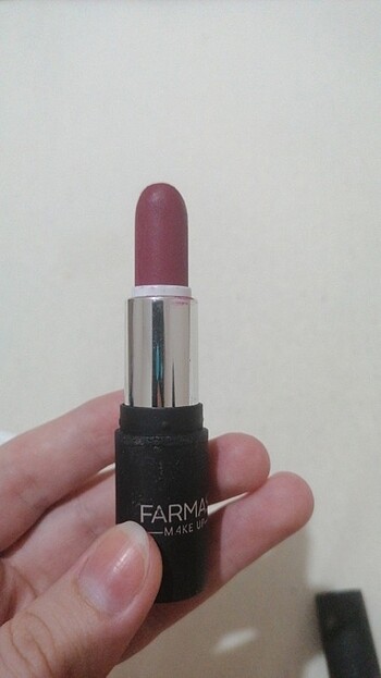 Farmasi Farmasi gül kurusu ruj 