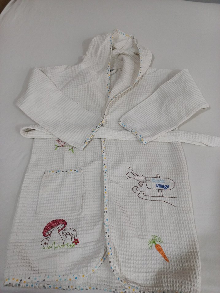 Beyaz erkek Çocuk Bornozu - Görsel 2