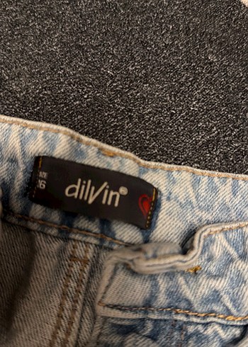 Gri Yıkamalı Düğmeli Kadın Kot Şort - Görsel 2