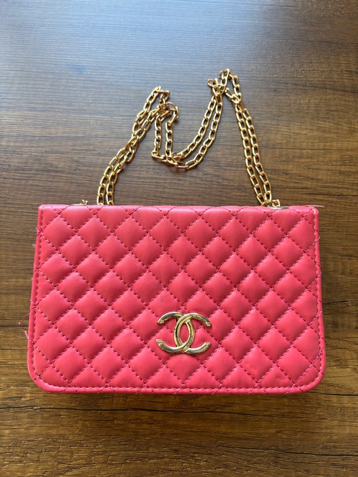 Zincir Detaylı Pembe Kadın Çanta - Görsel 2