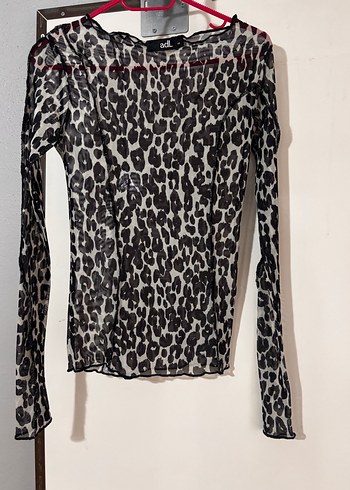 Dantel Detaylı Leopar Desenli Uzun Kollu Bluz - Görsel 4