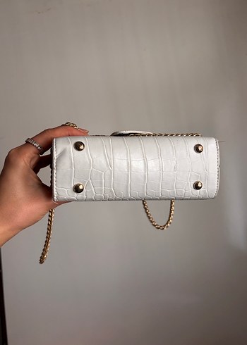 Beyaz Deri Yılan Desenli Tokalı Kadın Çanta - Görsel 4