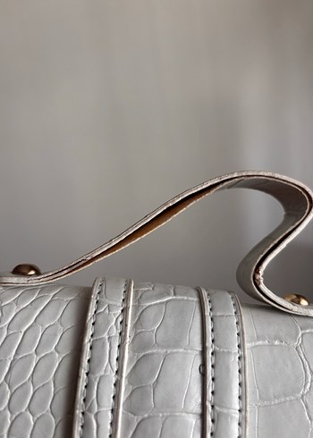 Beyaz Deri Yılan Desenli Tokalı Kadın Çanta - Görsel 2