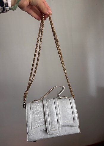 Beyaz Deri Yılan Desenli Tokalı Kadın Çanta - Görsel 3