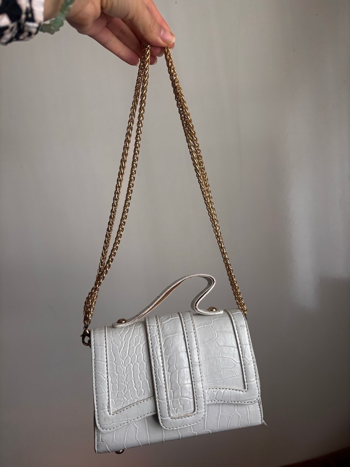 Beyaz Deri Yılan Desenli Tokalı Kadın Çanta - Görsel 3