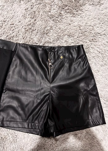 Siyah Kürklü Deri Mini Etek - Görsel 3