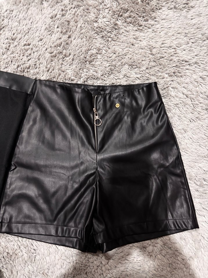 Siyah Kürklü Deri Mini Etek - Görsel 3