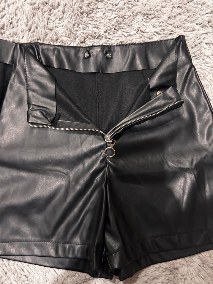 Siyah Kürklü Deri Mini Etek - Görsel 4