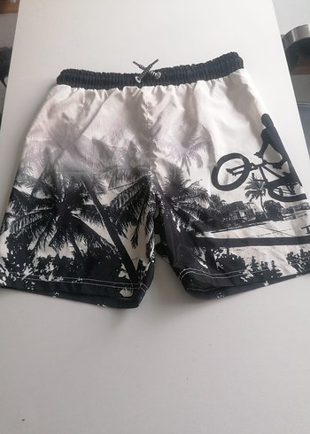 Düğmeli Beyaz Mini Erkek Yüzme Şortu - Görsel 2