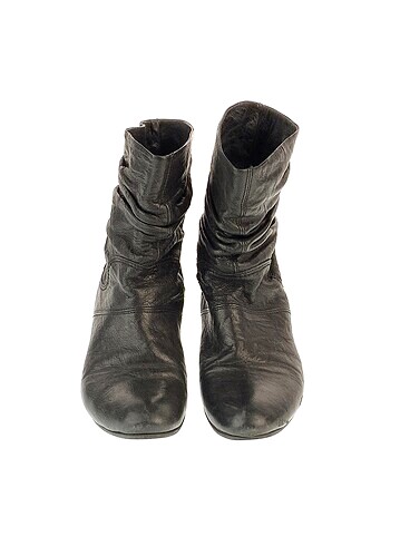 38 Beden PreLoved Çizme %70 İndirimli.