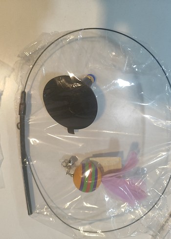 Renkli Tüylü Kedi Oyuncağı - Görsel 2