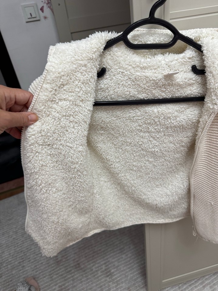 Kız Çocuk Beyaz Kürklü Fitted Ceket - Görsel 2