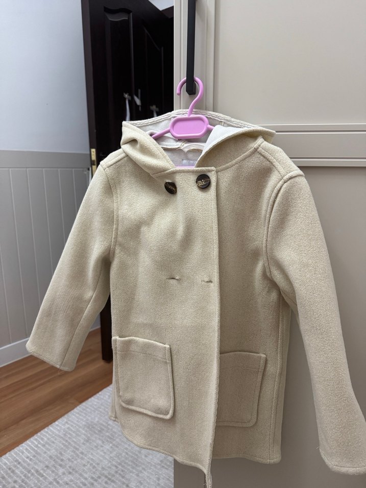 Kız Çocuk Düğmeli Beyaz Ceket - Görsel 3