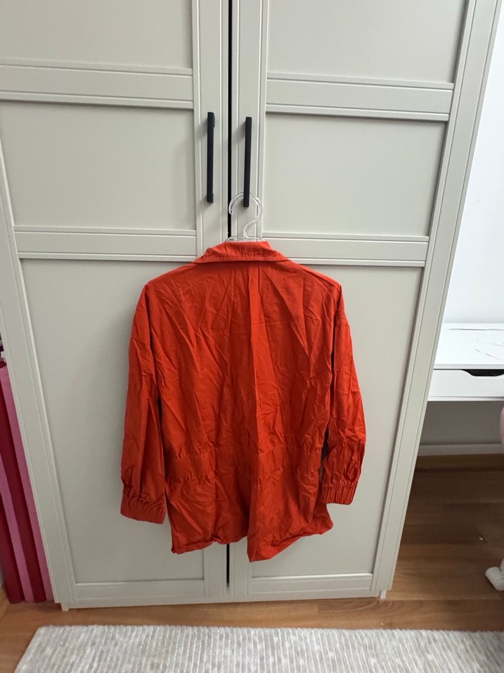 Kırmızı Fermuarlı Kadın Ceket - Görsel 3