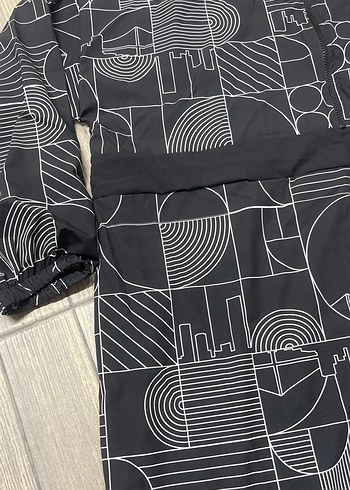 Geometrik Desenli Siyah Tesettür Haşema - Görsel 2