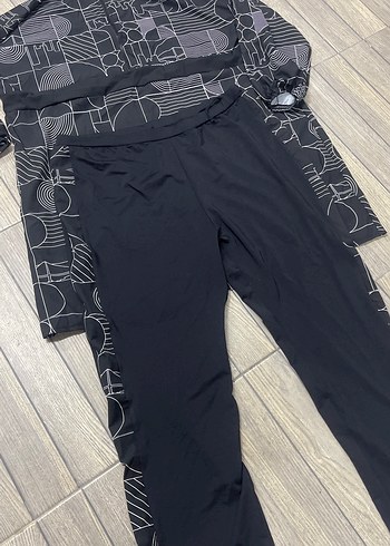 Geometrik Desenli Siyah Tesettür Haşema - Görsel 6