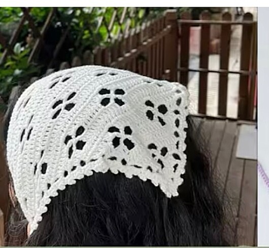 El örgüsü crochet bandana