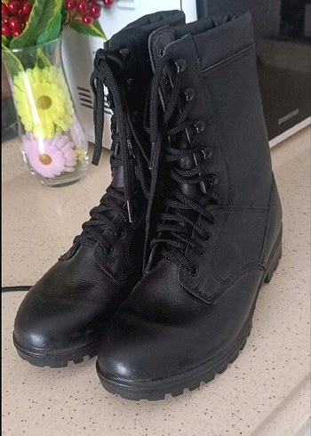 Siyah Bağcıklı Erkek Bot - Görsel 3