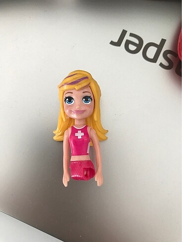 Polly pocket