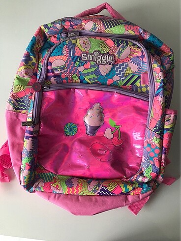 Beden Smiggle okul çantası