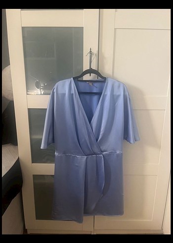 H&M H&M kruvaze saten abiye